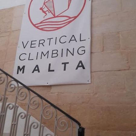 Vertical Climbing Malta Qrendi Bagian luar foto